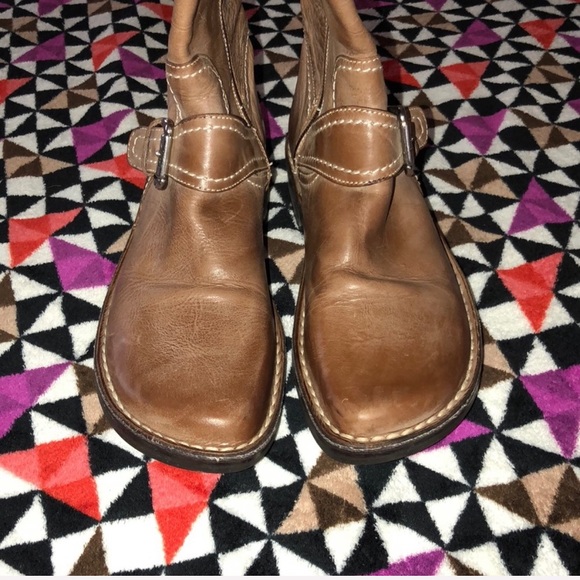 Donald J Pliner size 8 M Leather Boot - Picture 4 of 7